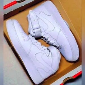 Nike AF1 Classic White High-Tops